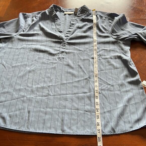 Chico’s 3 Blue Striped Silky Blouse - Picture 8 of 8